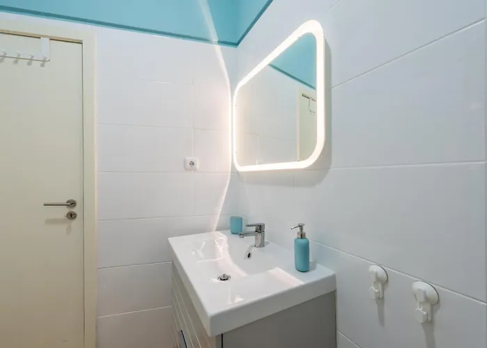 Guestready - Chic Retreat In The Heart Of شقة