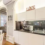 Guestready - Chic Retreat In The Heart Of Lejlighed *