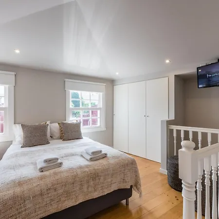 Guestready - Chic Retreat In The Heart Of Lejlighed *