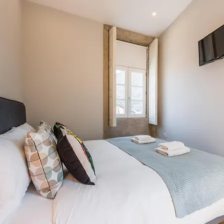 Апартаменты Guestready - Chic Retreat In The Heart Of