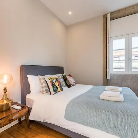 Апартаменты Guestready - Chic Retreat In The Heart Of